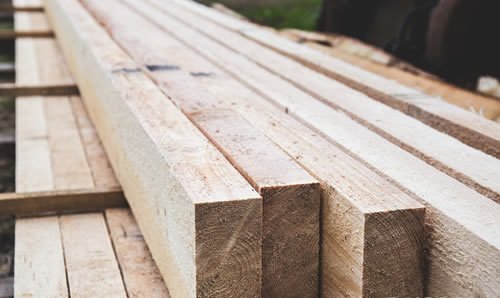 建筑木方的材质和主要用途 影响建筑木gogo体育方品质的因素(图1)
