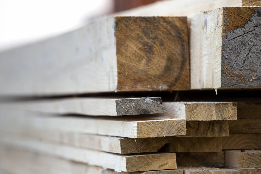 gogo体育建筑木条、建筑木料、防腐木材、木材板材