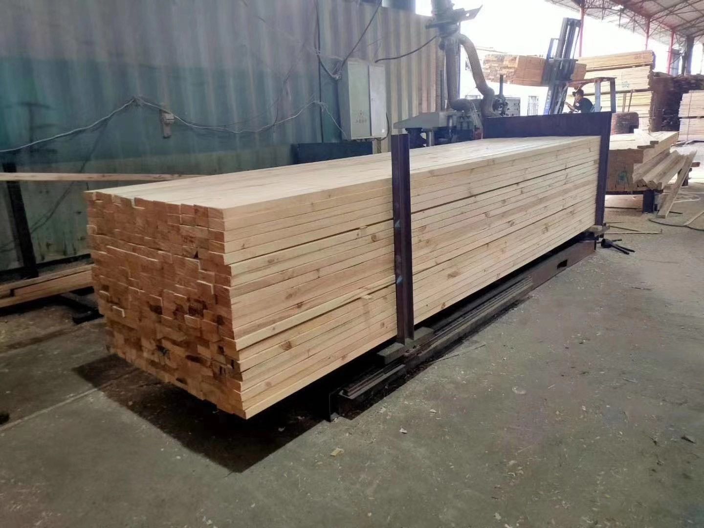 建筑木方-木材加工厂-沭阳县gogo体育星星木板加工厂